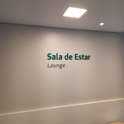 Letreiro em acrílico recortados a laser Unimed